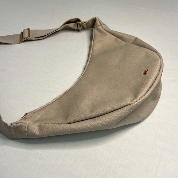 JULY EVERYDAY CRESENT BAG - Picture 3 of 16